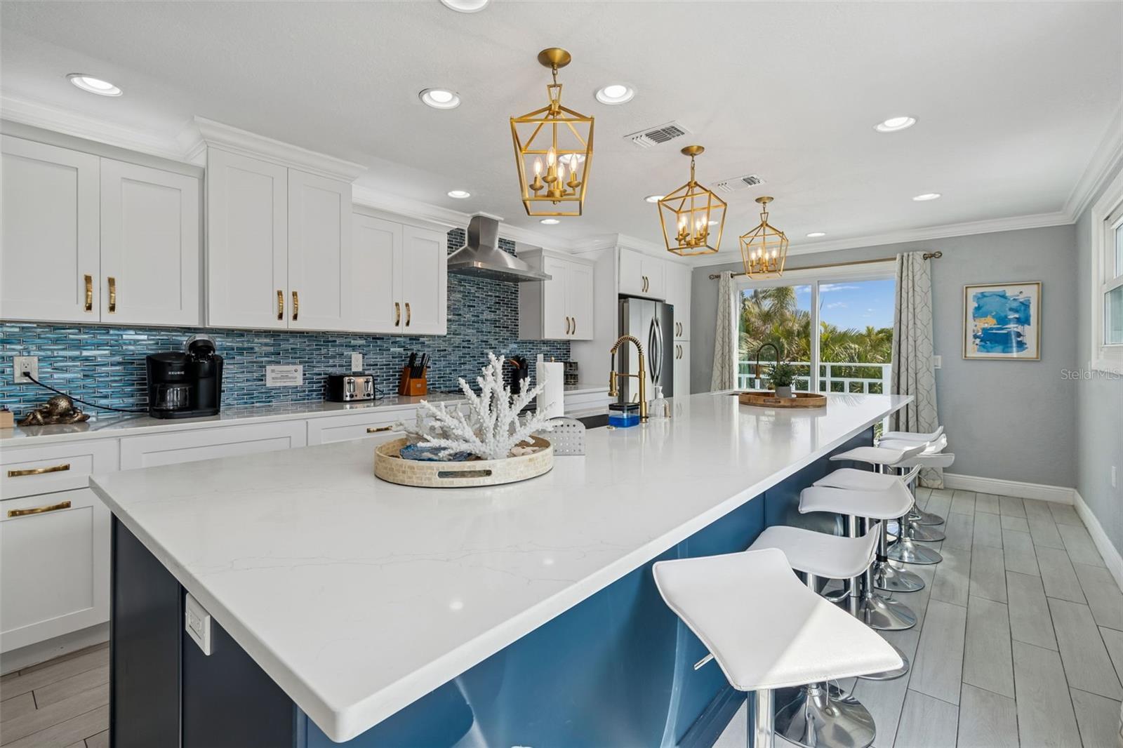 Image 6 of 54 For 330 6th Avenue