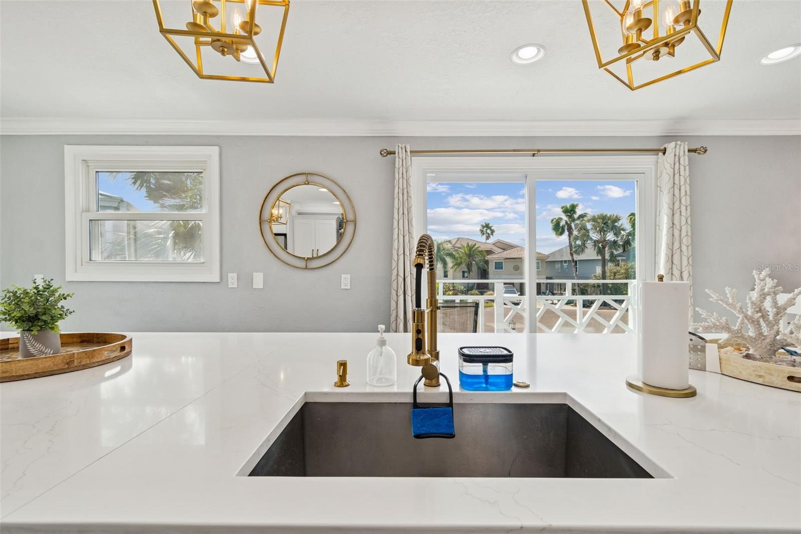 Image 9 of 54 For 330 6th Avenue