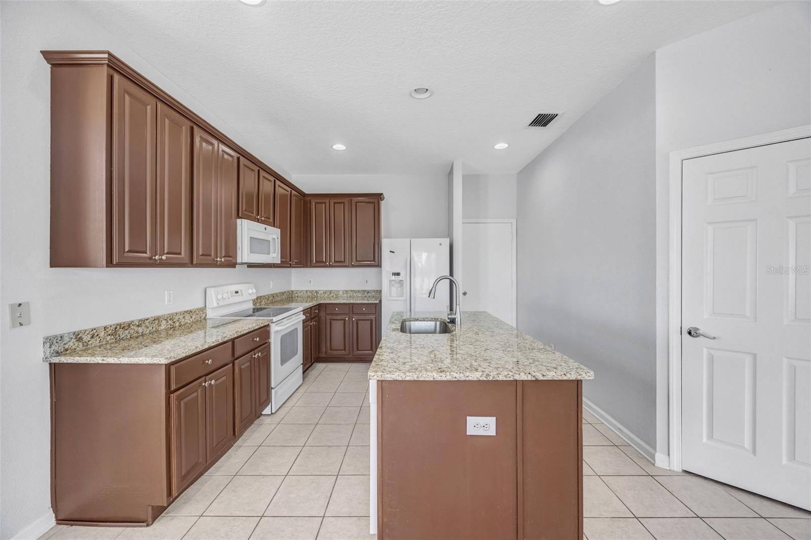 Image 21 of 98 For 3503 Juneberry Dr