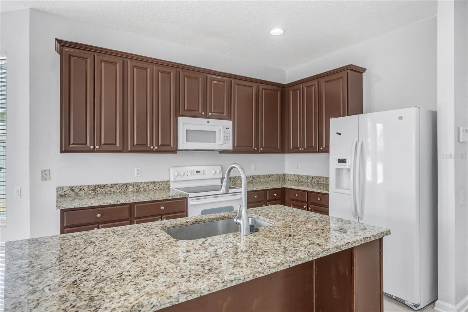 Image 22 of 98 For 3503 Juneberry Dr