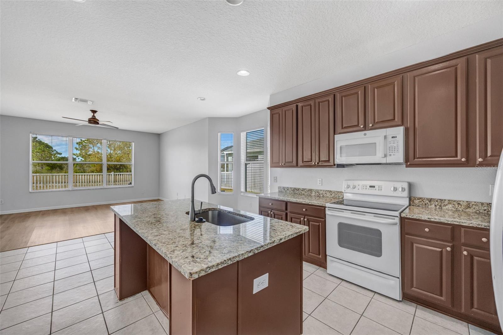 Image 23 of 98 For 3503 Juneberry Dr