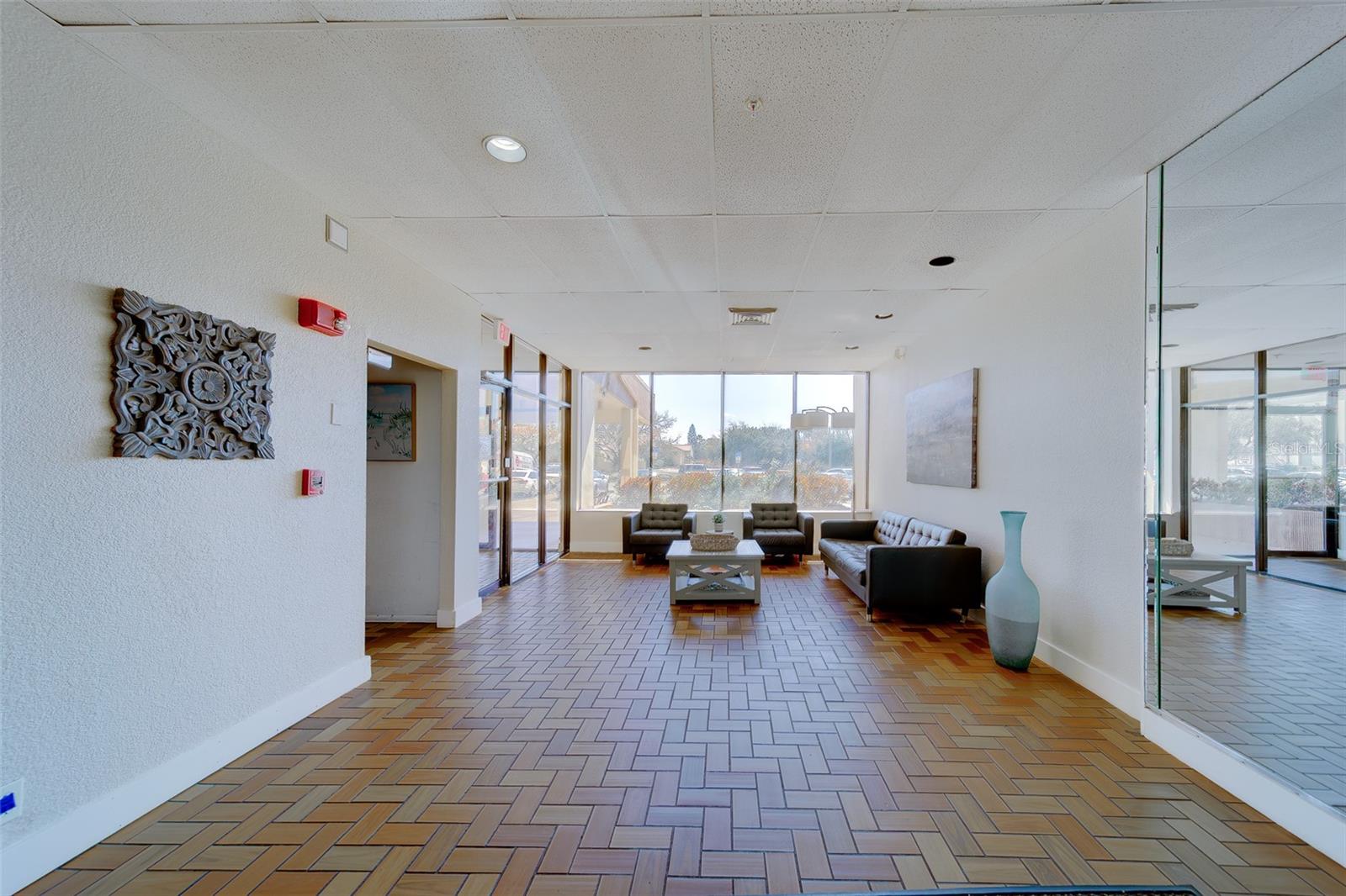 Image 36 of 41 For 255 Dolphin Point 802