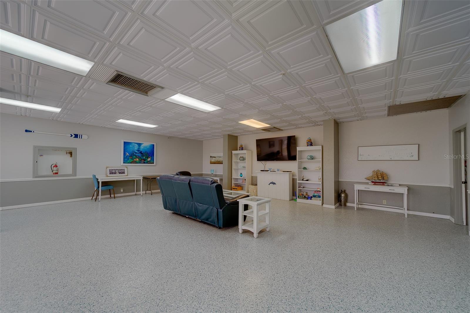 Image 39 of 41 For 255 Dolphin Point 802