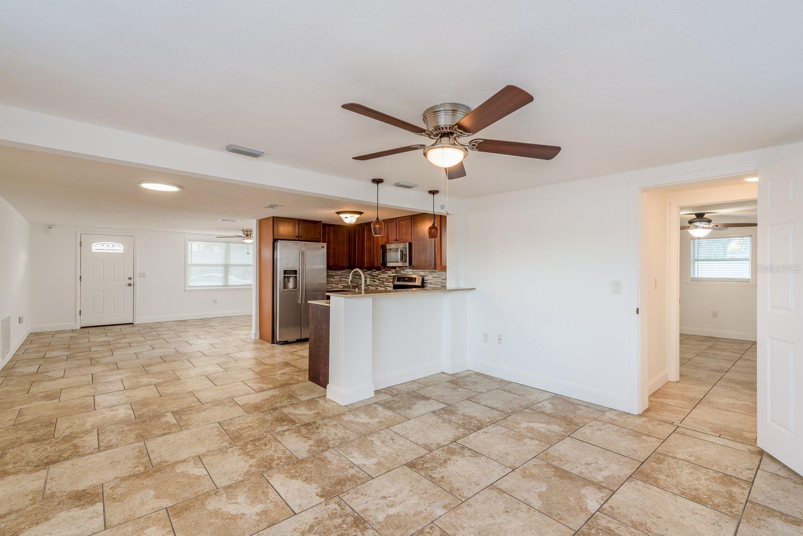 Image 13 of 28 For 4233 Belle Isle Court