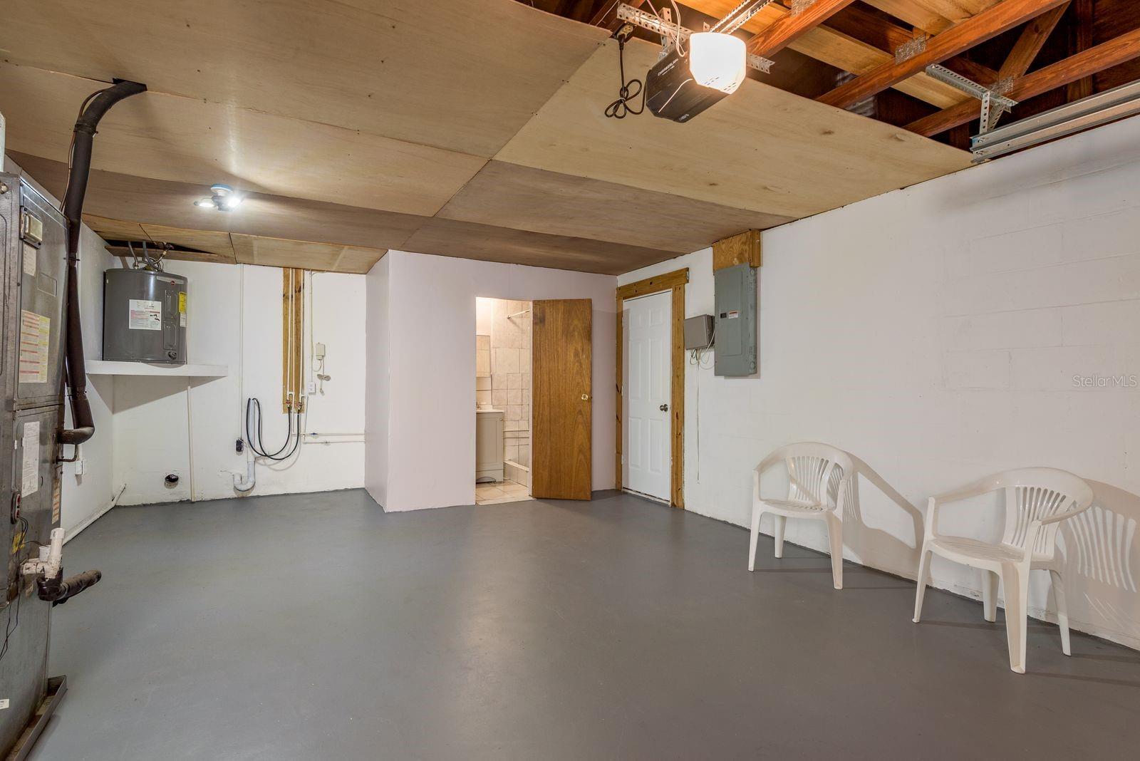 Image 22 of 28 For 4233 Belle Isle Court