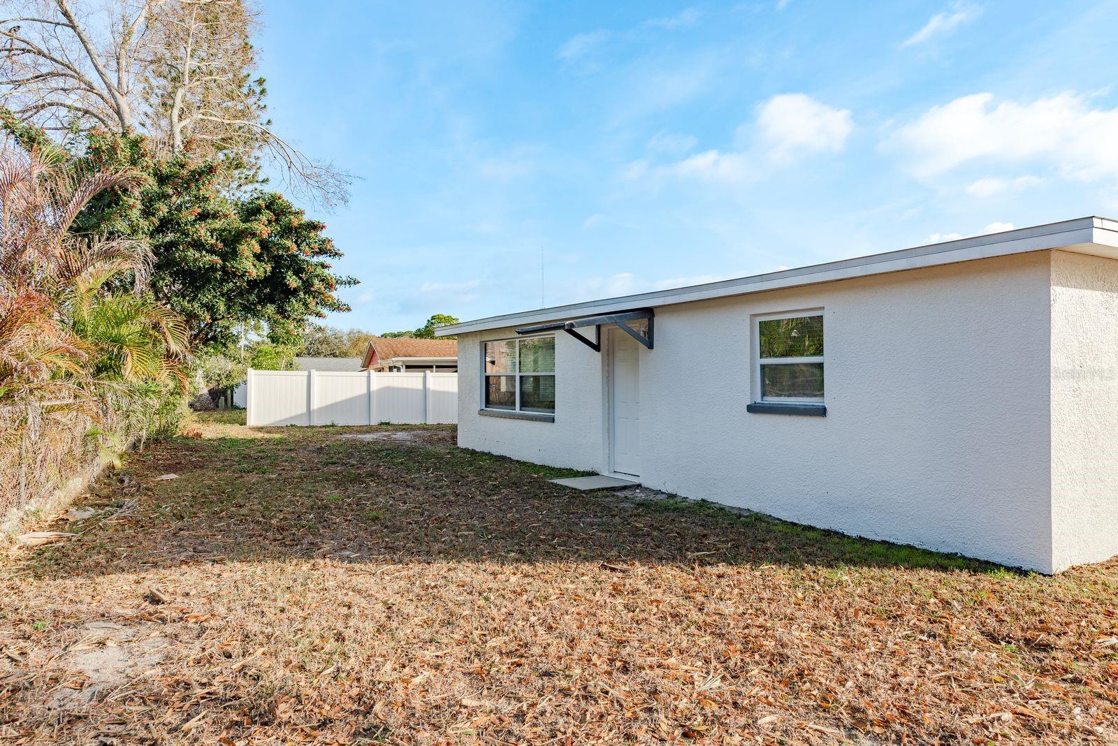 Image 27 of 28 For 4233 Belle Isle Court