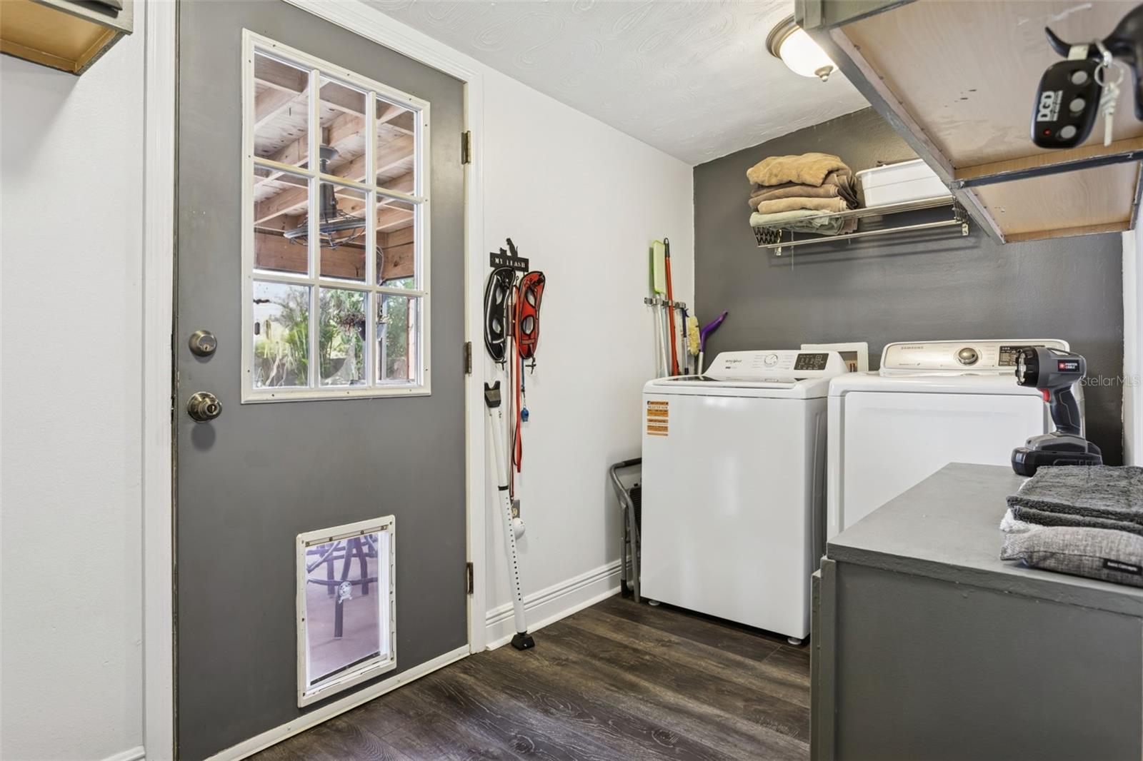 Listing photo id 23 for 1023 Bask Drive