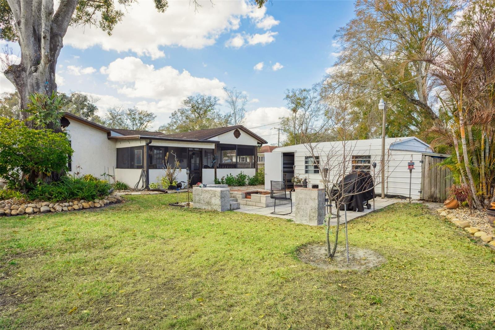 Listing photo id 27 for 1023 Bask Drive