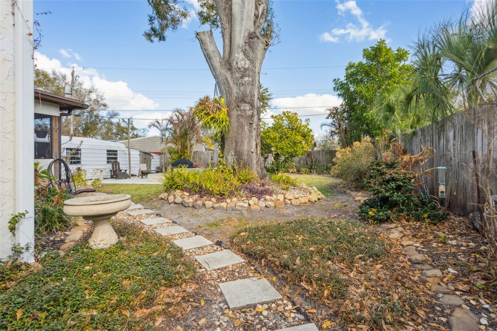 Listing photo id 28 for 1023 Bask Drive