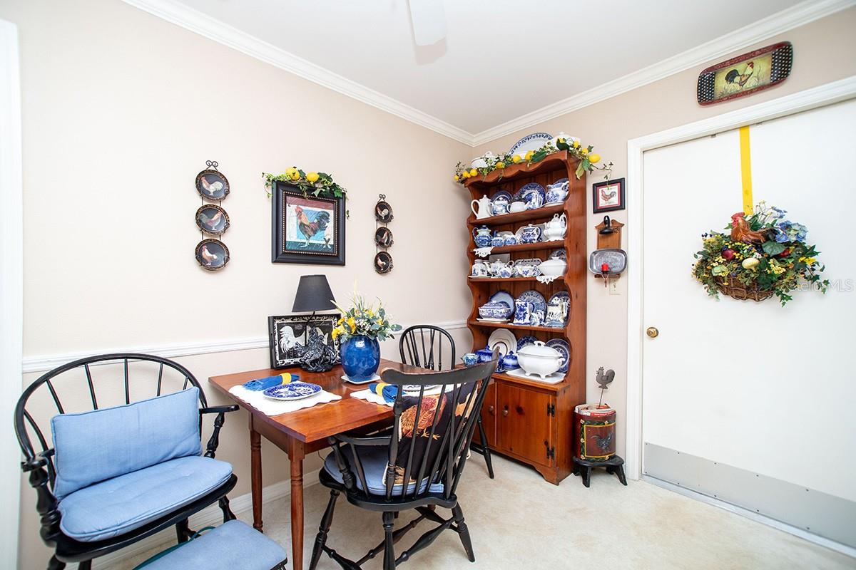 Image 12 of 38 For 11696 Parkview Lane