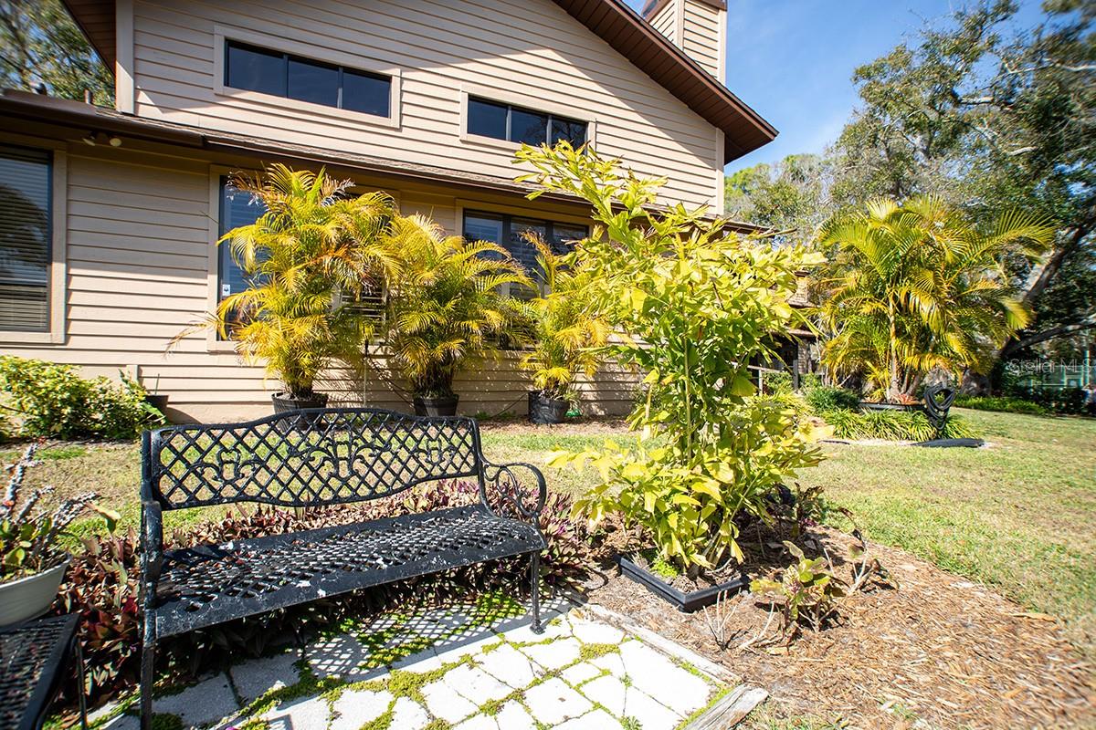 Image 26 of 38 For 11696 Parkview Lane