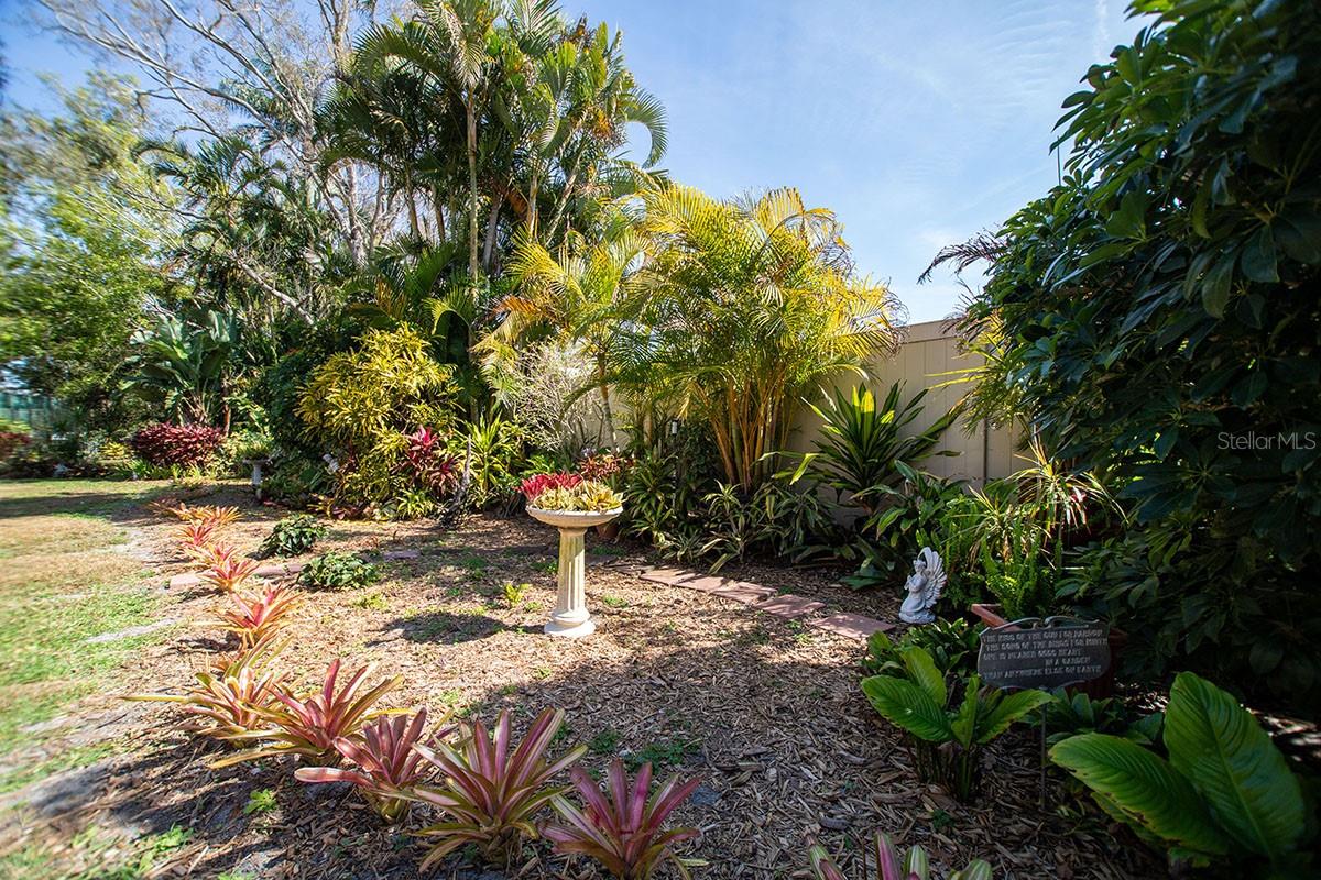 Image 27 of 38 For 11696 Parkview Lane