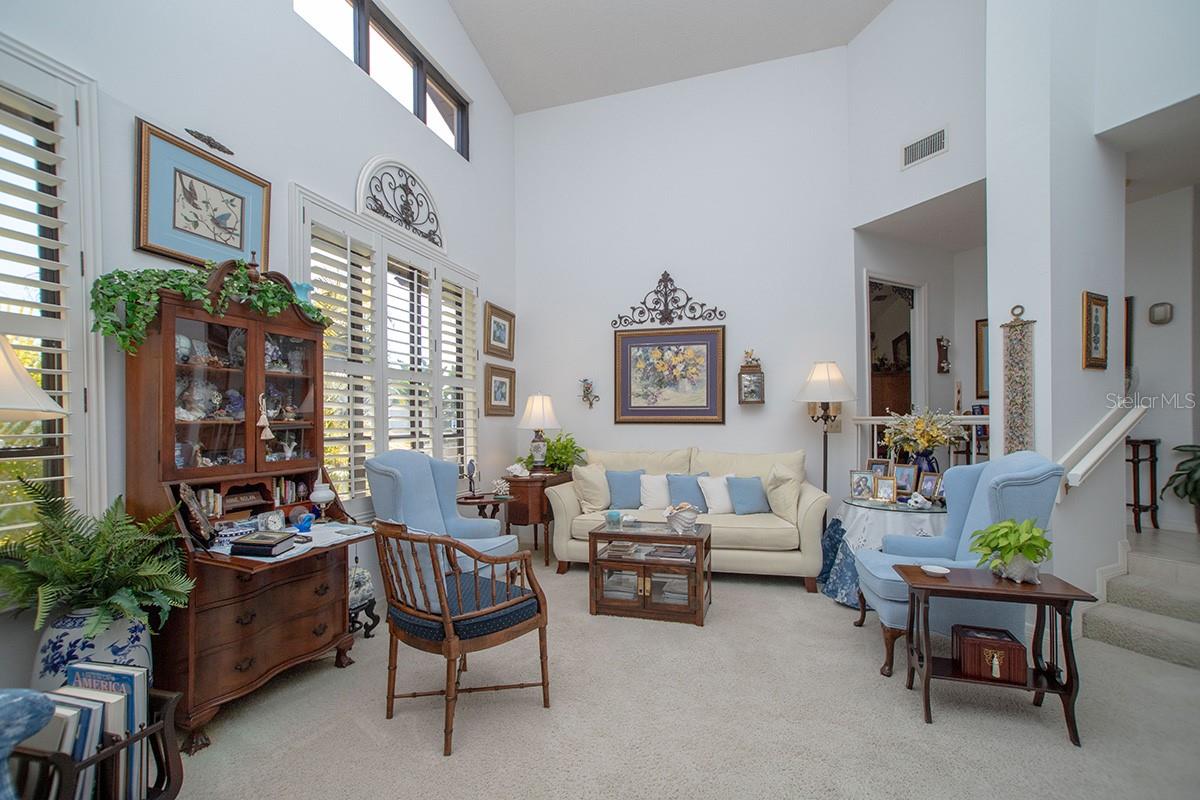 Image 7 of 38 For 11696 Parkview Lane