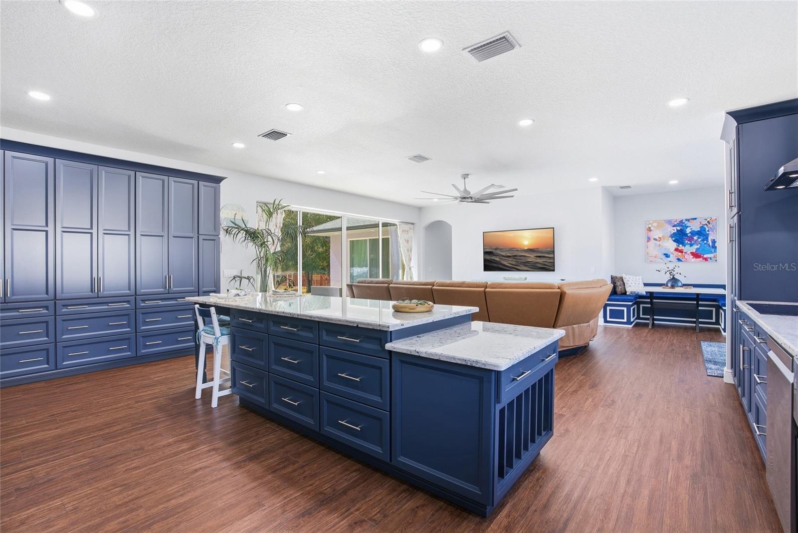 Listing photo id 9 for 16090 Fringe Tree Drive