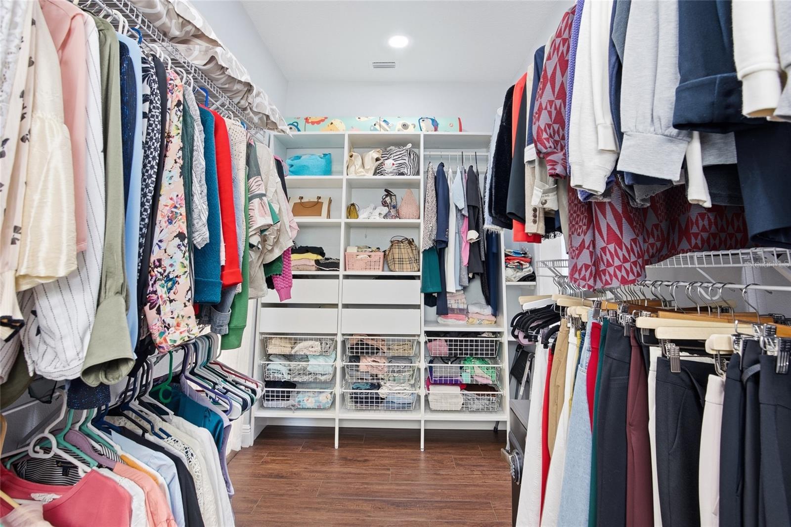 Listing photo id 19 for 16090 Fringe Tree Drive