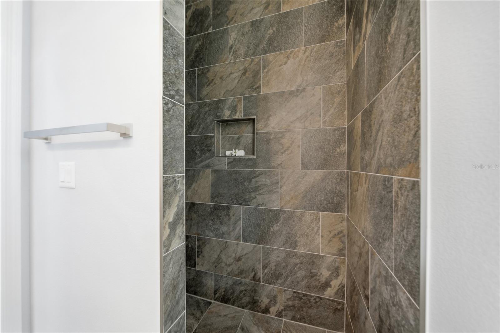 Listing photo id 27 for 16090 Fringe Tree Drive