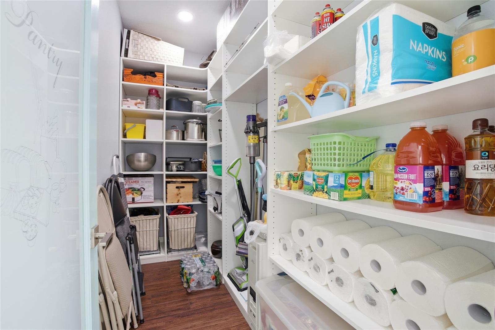 Listing photo id 31 for 16090 Fringe Tree Drive