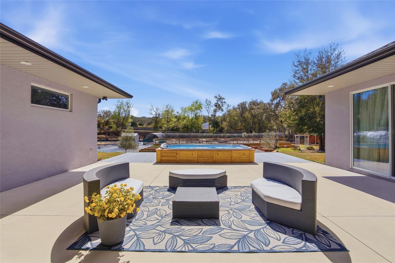 Listing photo id 33 for 16090 Fringe Tree Drive