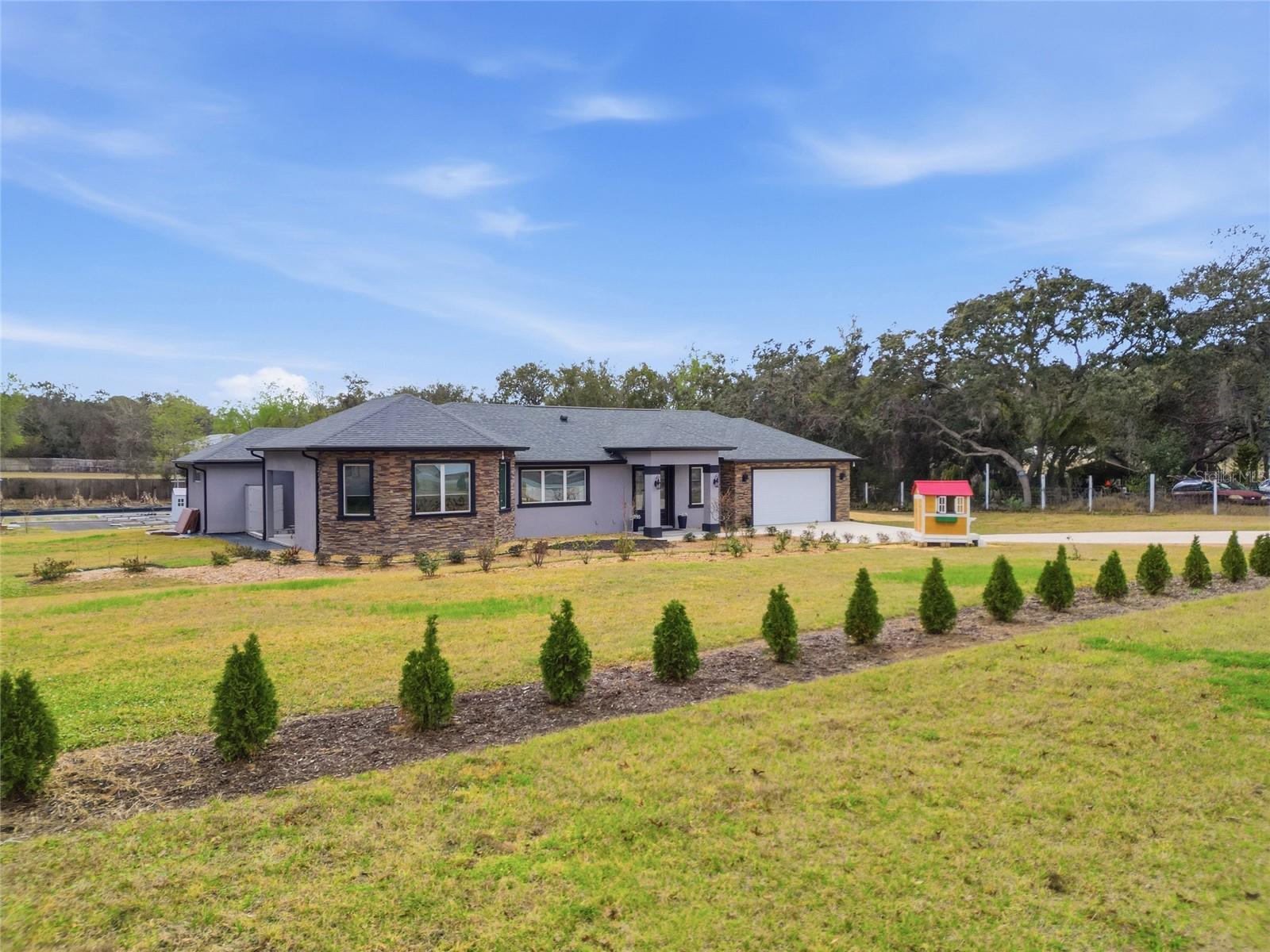 Listing photo id 2 for 16090 Fringe Tree Drive