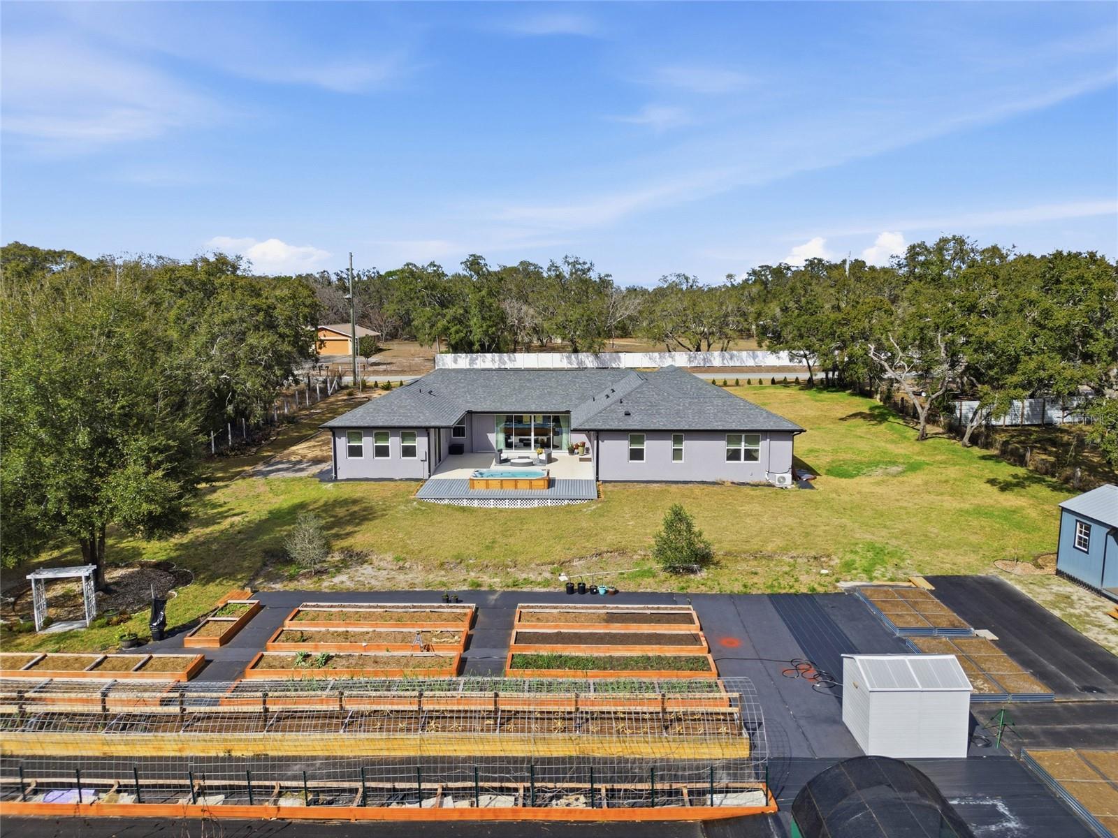 Listing photo id 40 for 16090 Fringe Tree Drive