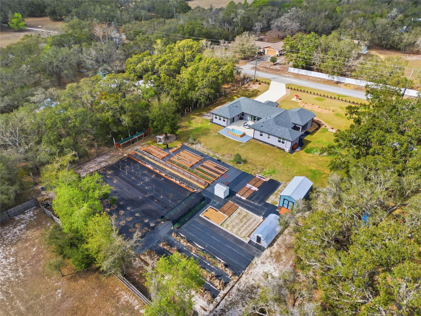 Listing photo id 41 for 16090 Fringe Tree Drive