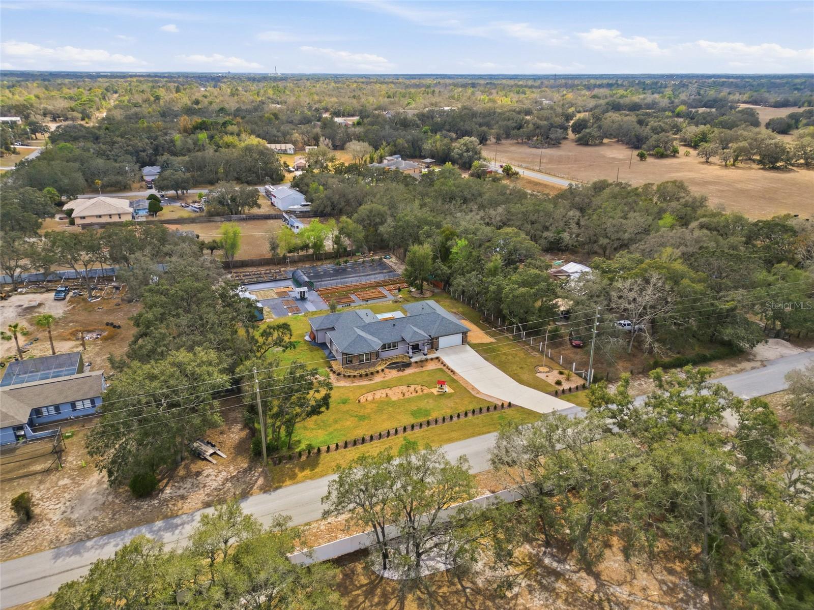 Listing photo id 43 for 16090 Fringe Tree Drive