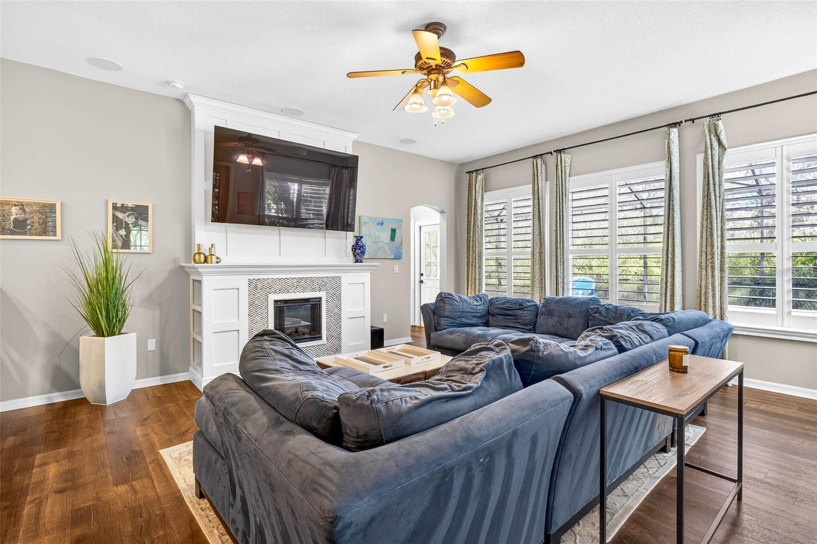 Image 29 of 81 For 15036 Eaglerise Drive