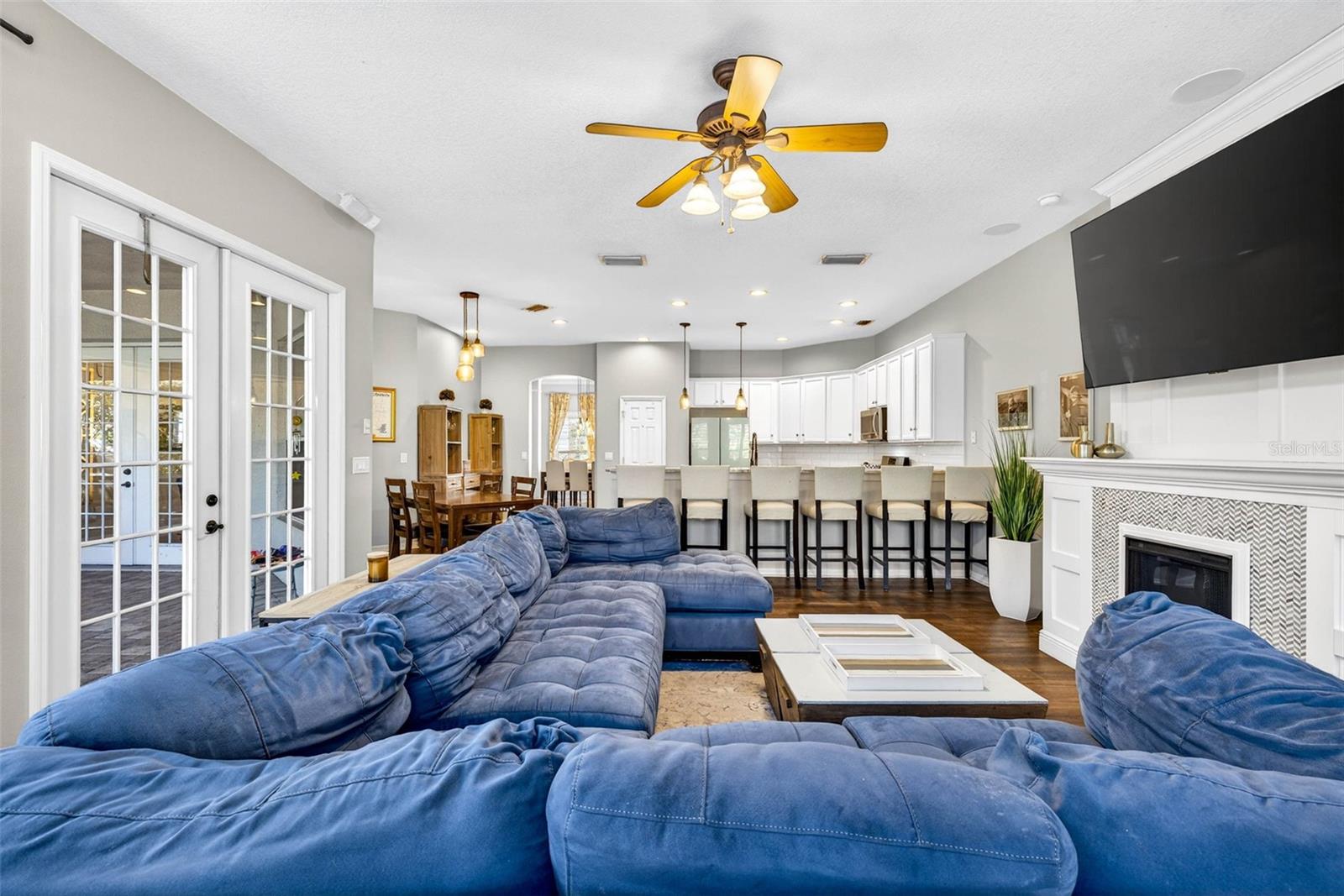 Image 34 of 81 For 15036 Eaglerise Drive