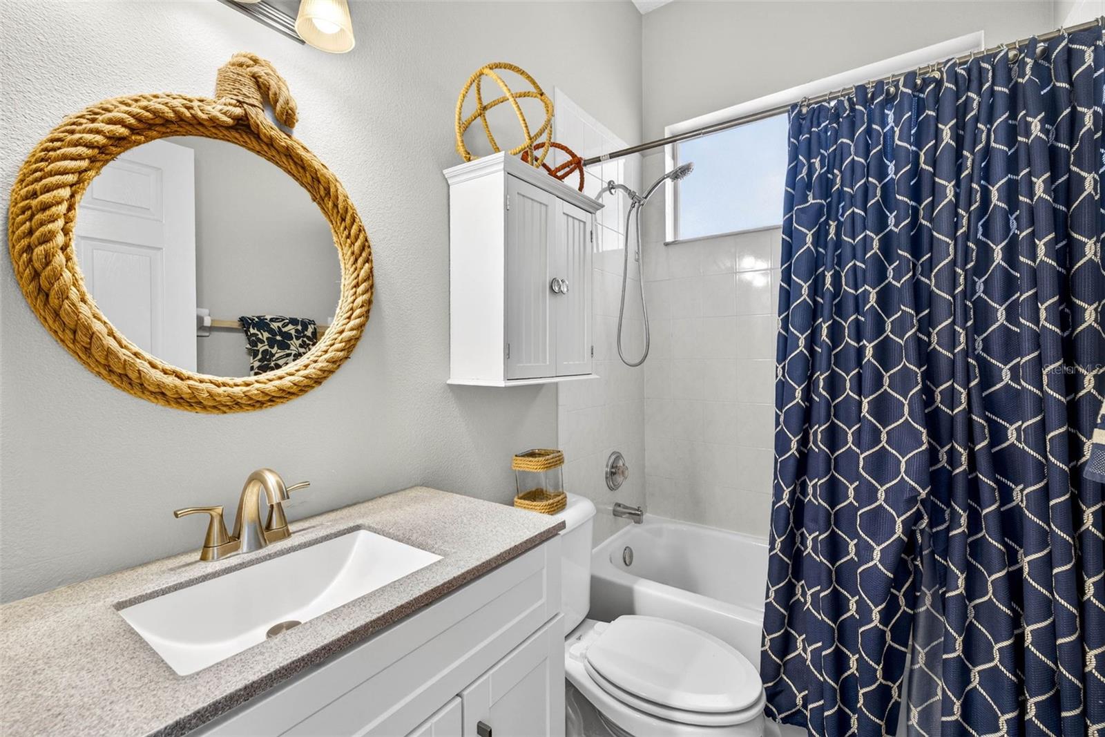 Image 44 of 81 For 15036 Eaglerise Drive