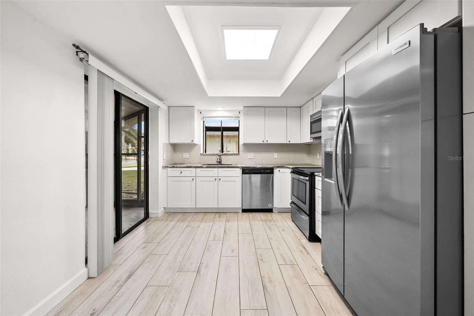 Image 13 of 34 For 8626 Woodbridge Drive