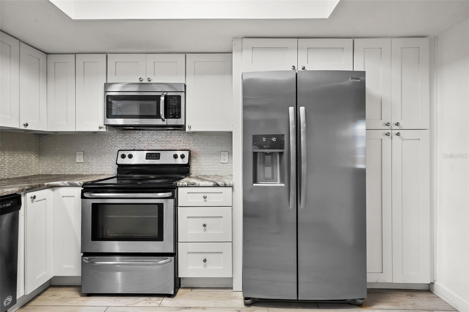 Image 15 of 34 For 8626 Woodbridge Drive