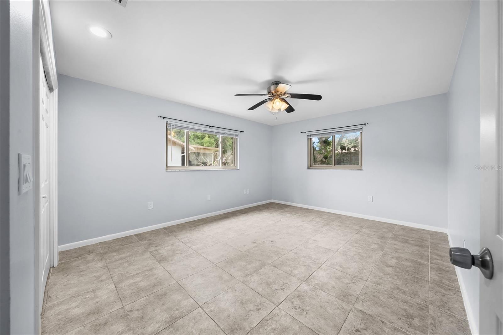 Image 17 of 34 For 8626 Woodbridge Drive