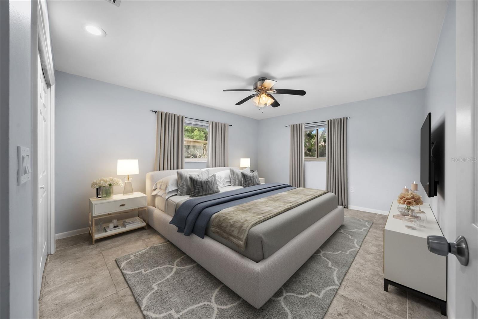 Image 18 of 34 For 8626 Woodbridge Drive