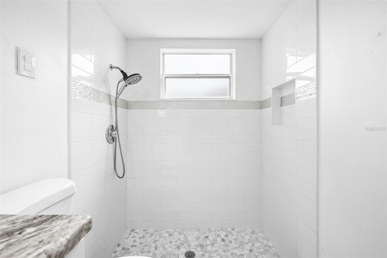 Image 21 of 34 For 8626 Woodbridge Drive