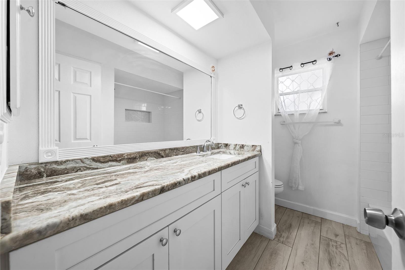 Image 24 of 34 For 8626 Woodbridge Drive