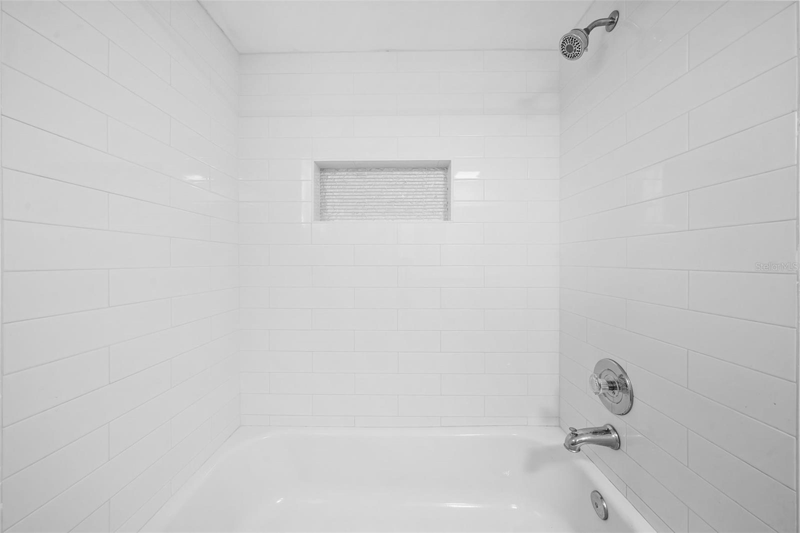 Image 25 of 34 For 8626 Woodbridge Drive