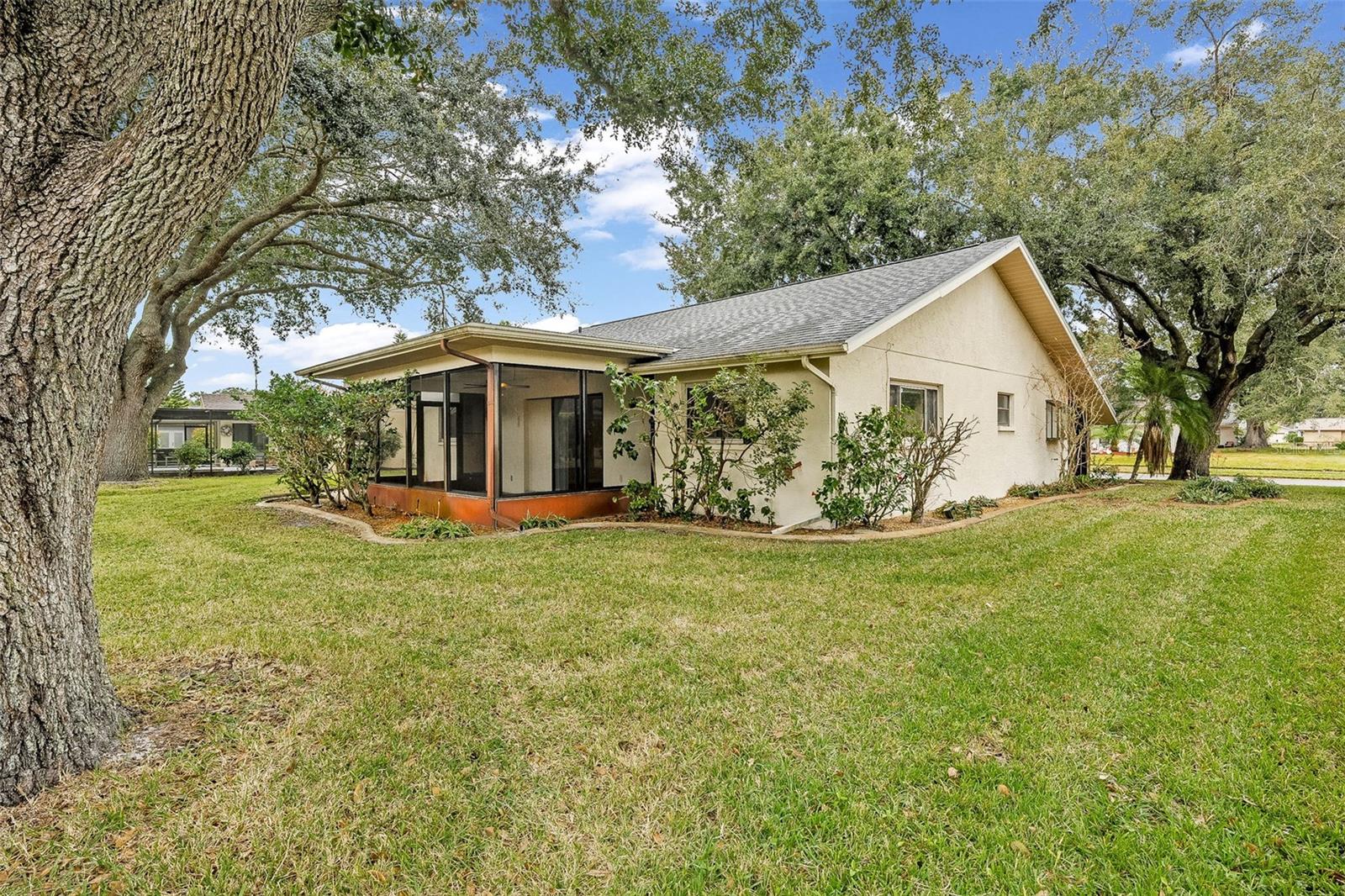 Image 30 of 34 For 8626 Woodbridge Drive