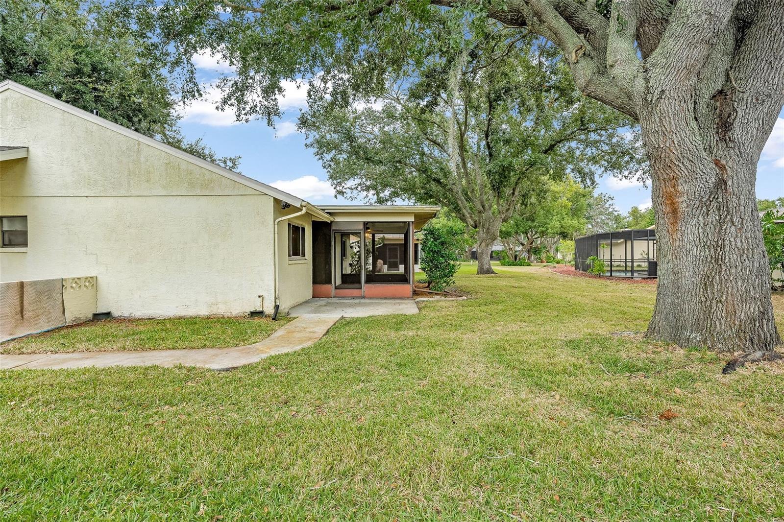 Image 33 of 34 For 8626 Woodbridge Drive