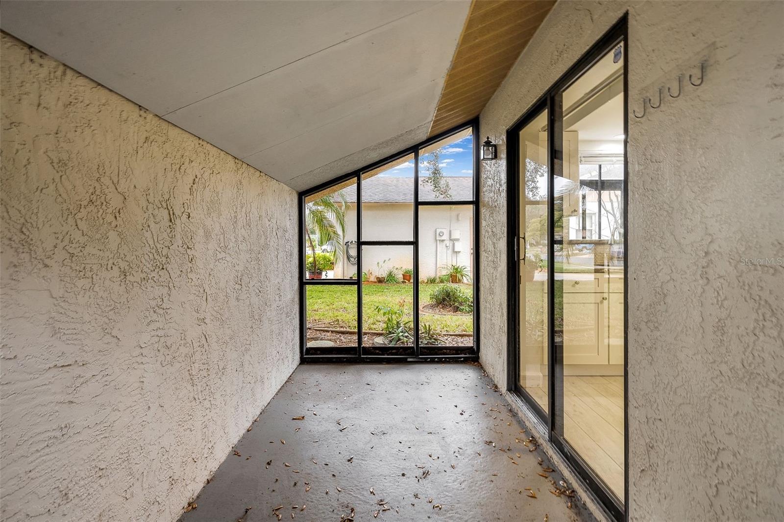 Image 4 of 34 For 8626 Woodbridge Drive