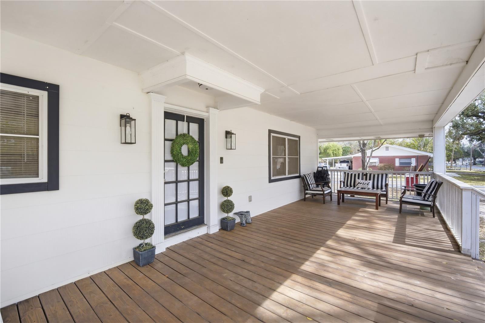 Image 3 of 15 For 1702 Lowry Avenue