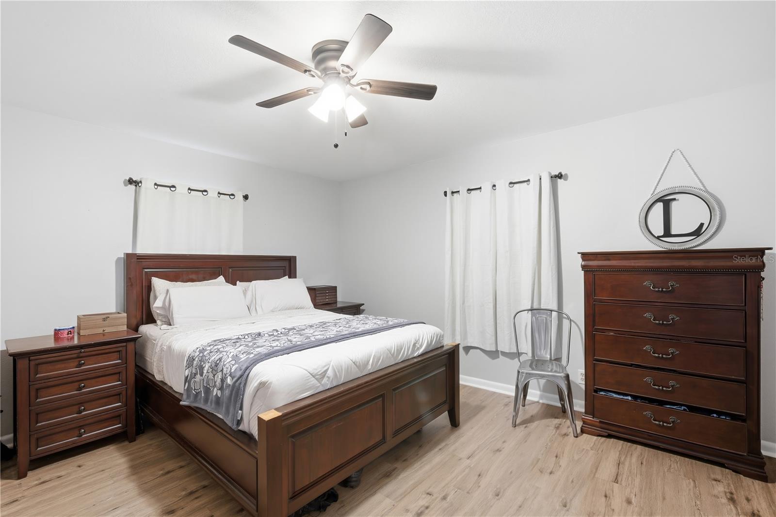 Image 9 of 15 For 1702 Lowry Avenue