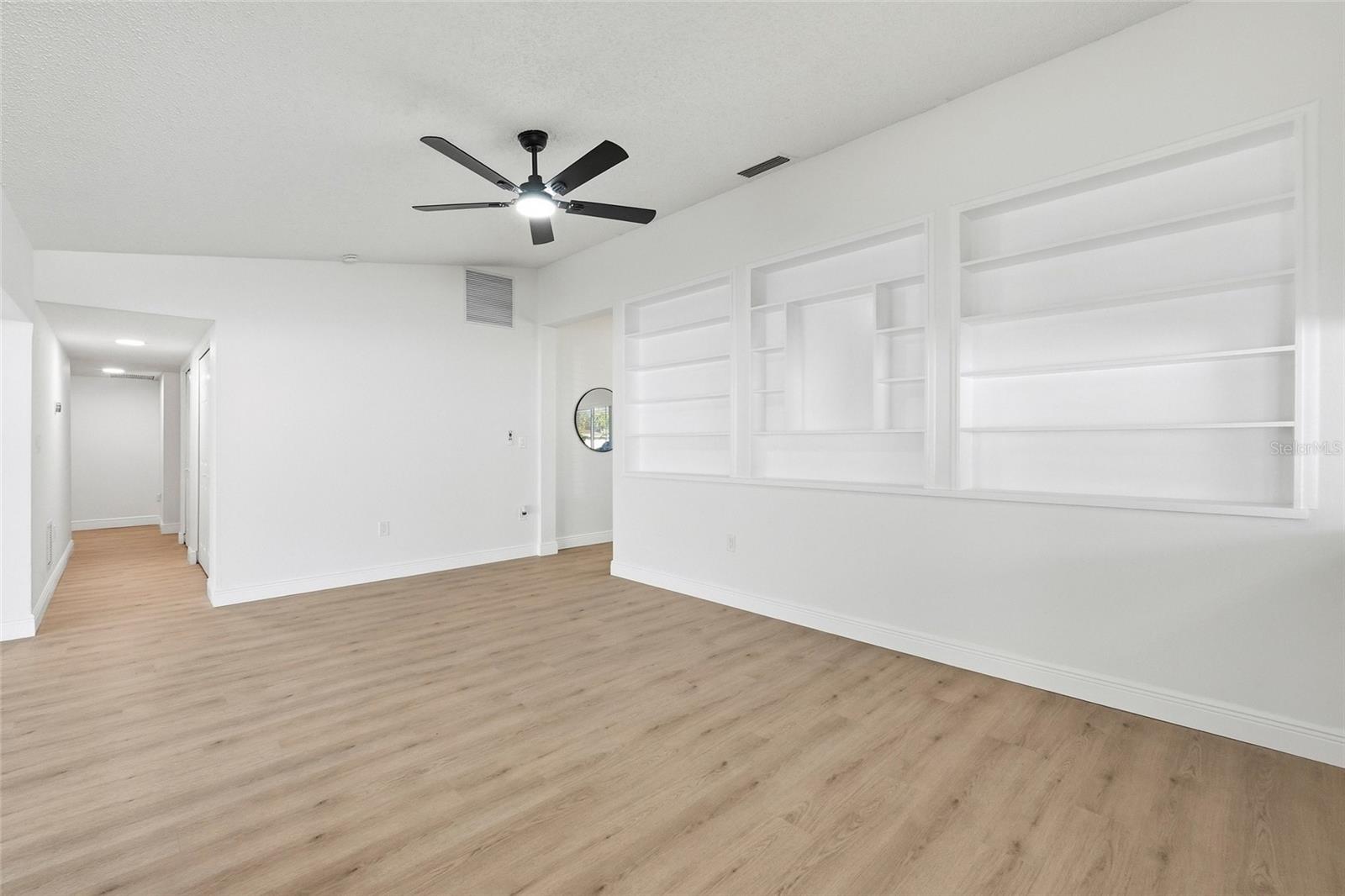 Image 13 of 34 For 9435 117th Street