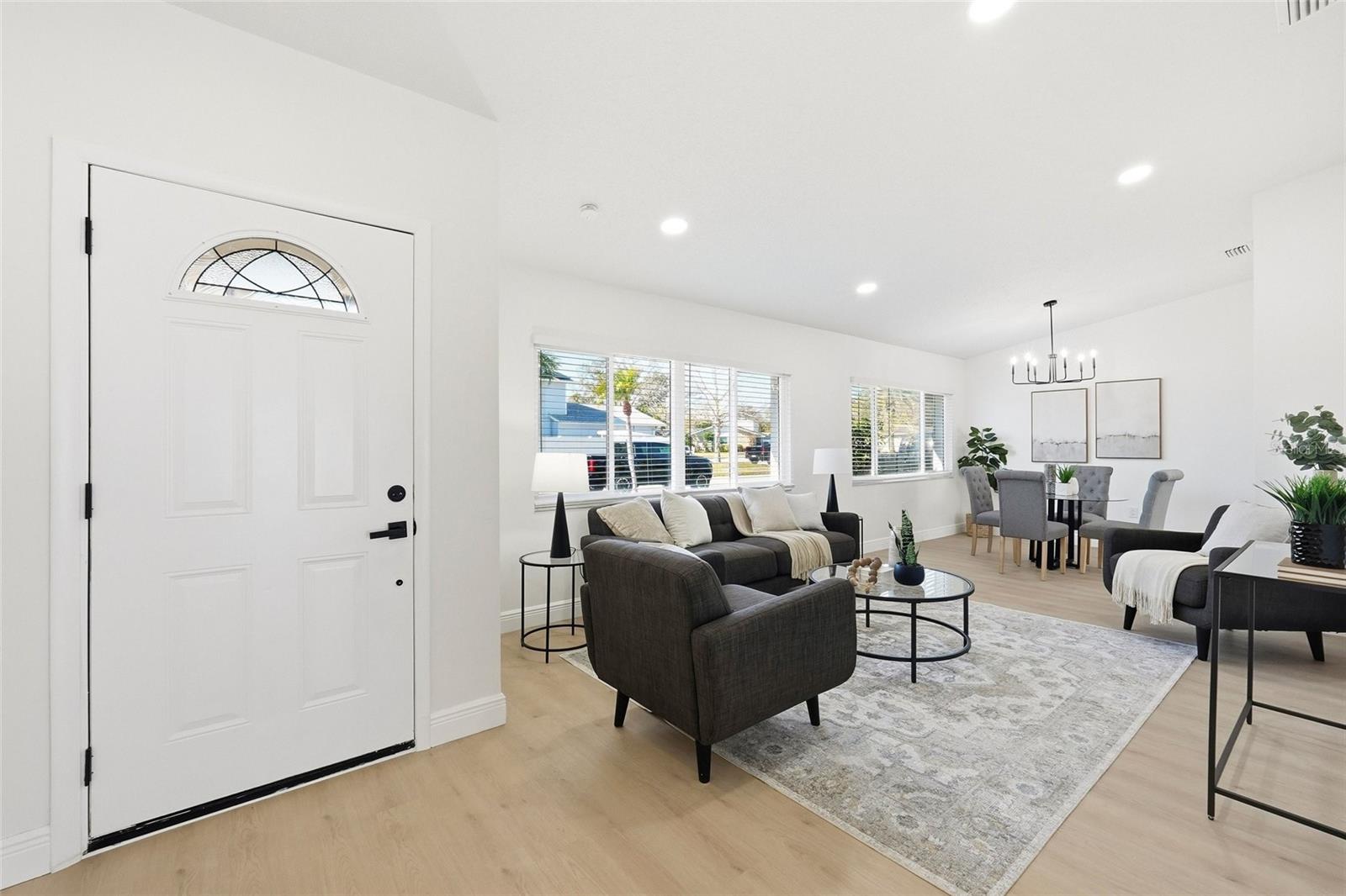 Image 4 of 34 For 9435 117th Street