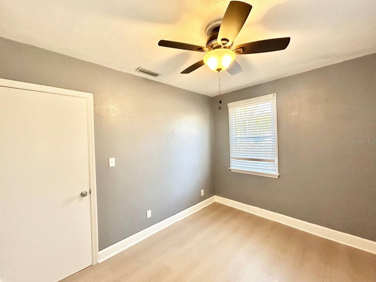 Image 11 of 20 For 2720 Edwards Avenue S