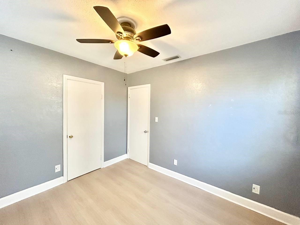 Image 12 of 20 For 2720 Edwards Avenue S