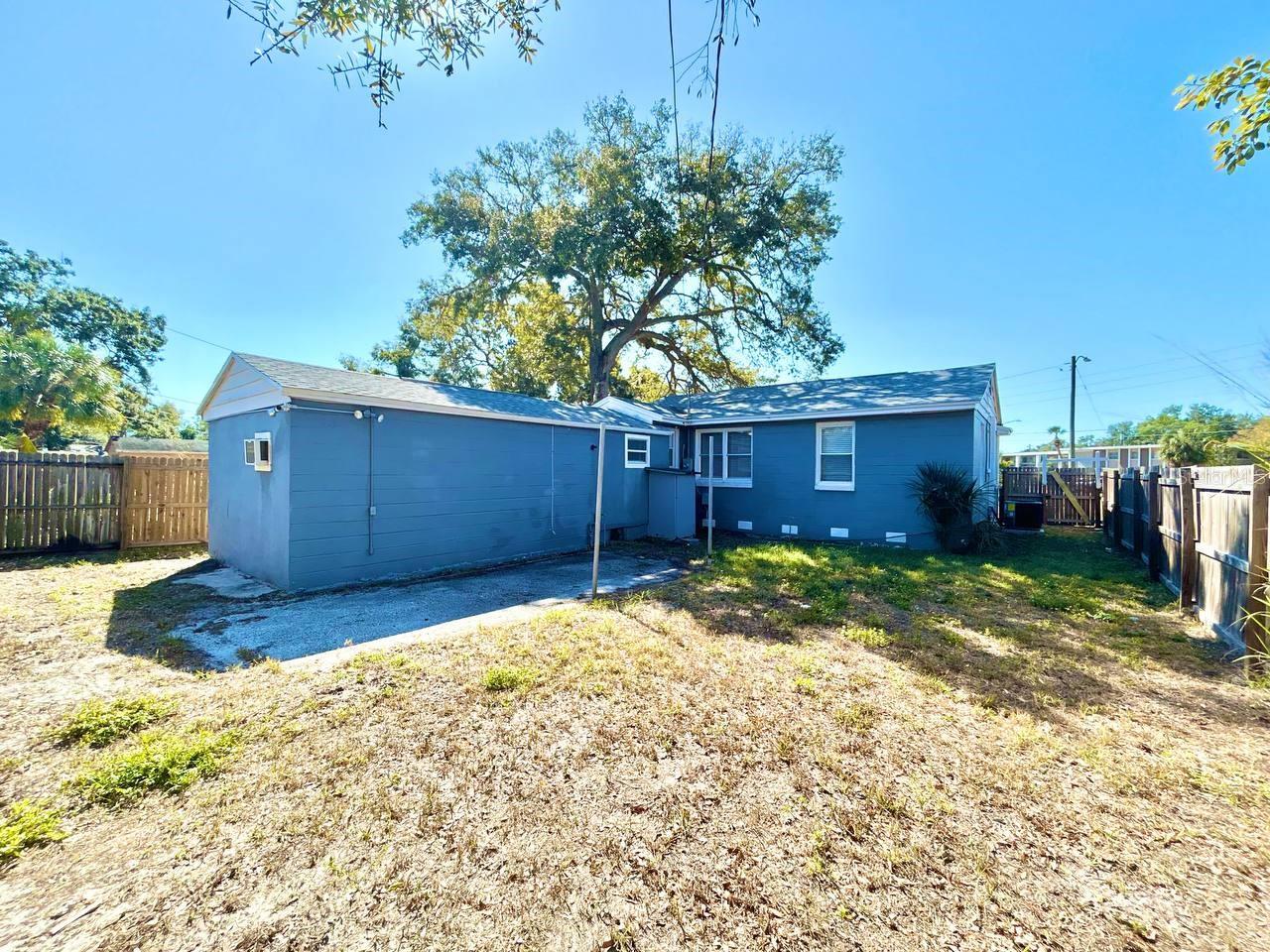 Image 19 of 20 For 2720 Edwards Avenue S