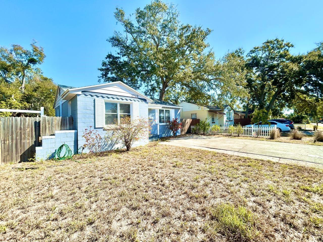 Image 2 of 20 For 2720 Edwards Avenue S