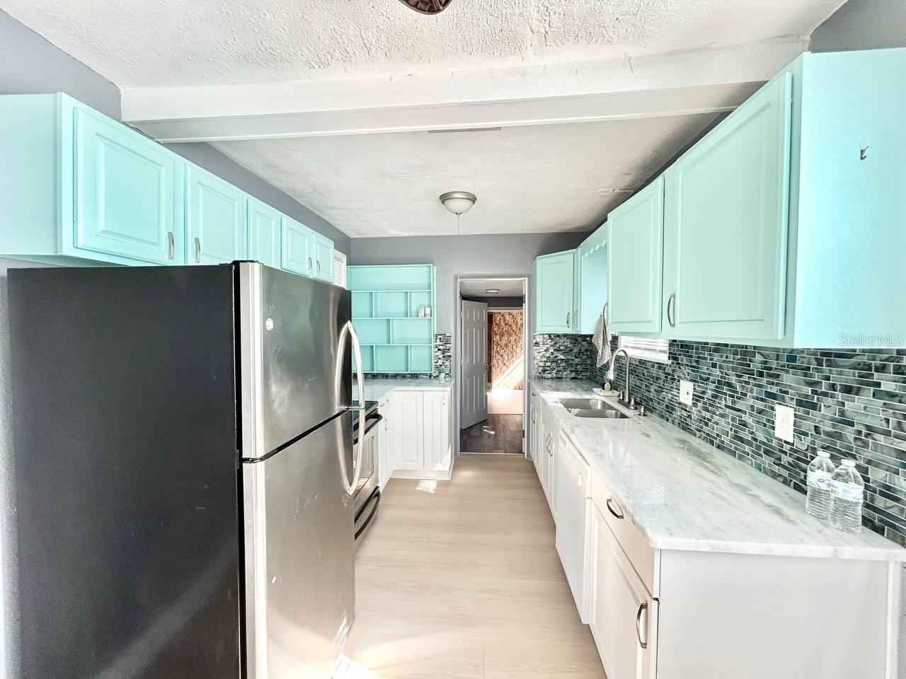 Image 7 of 20 For 2720 Edwards Avenue S