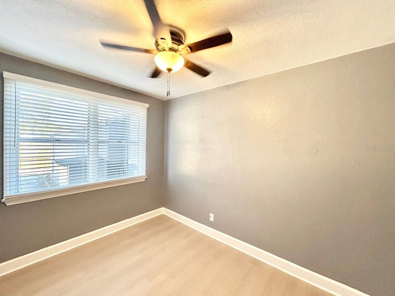 Image 9 of 20 For 2720 Edwards Avenue S