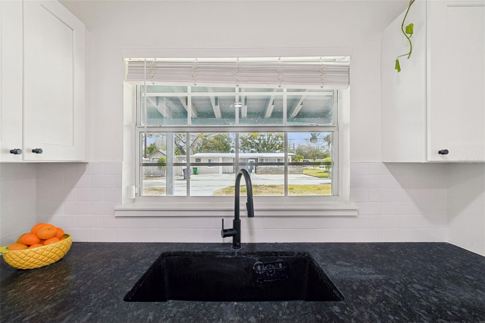 Image 14 of 45 For 4636 Bay Court Avenue